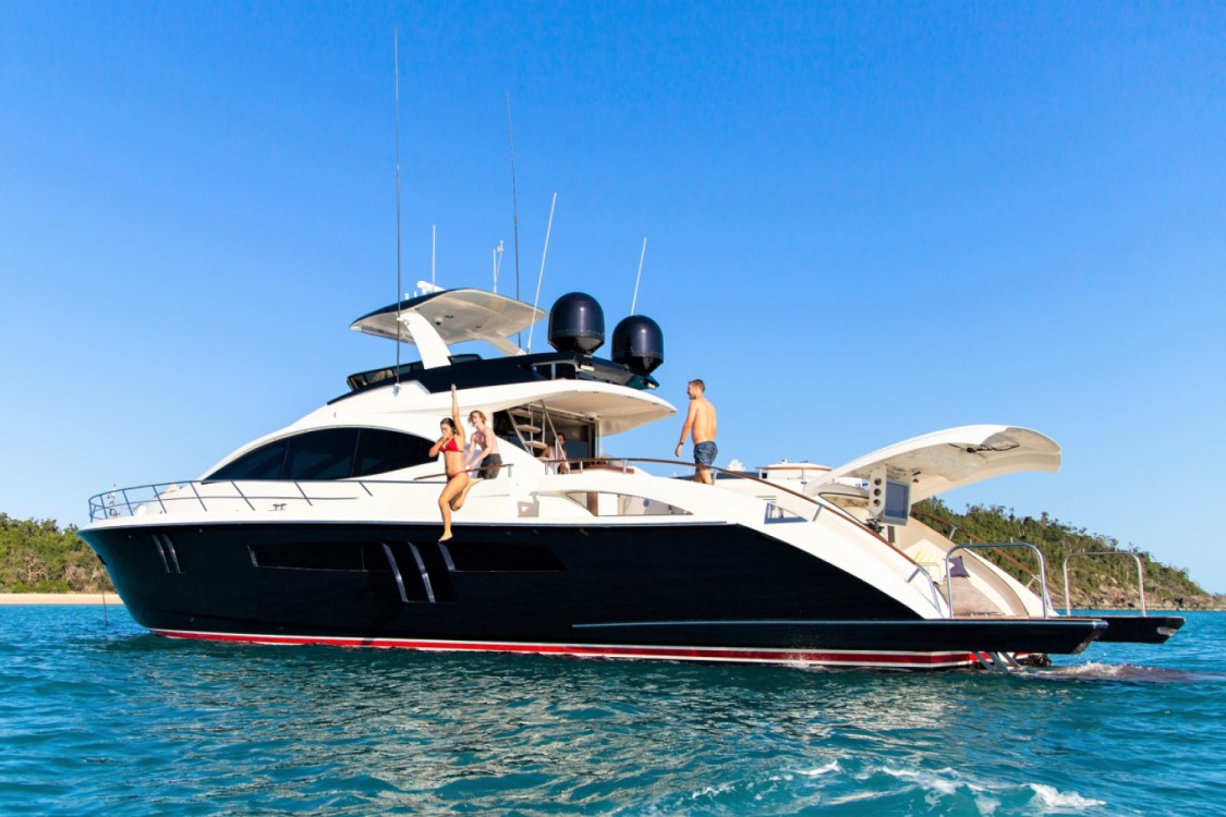 LA MAR | Hayman Island Private Charter